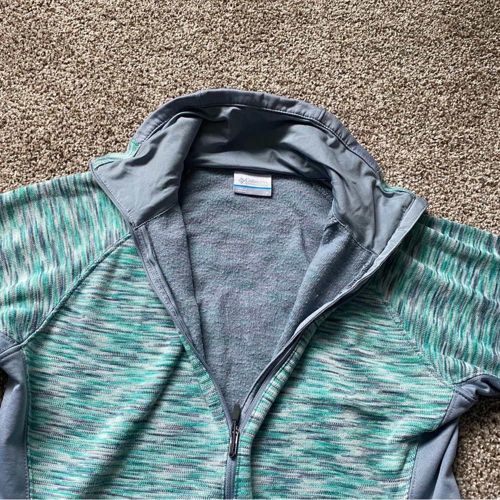 Columbia Half Zip - Picture 2 of 6